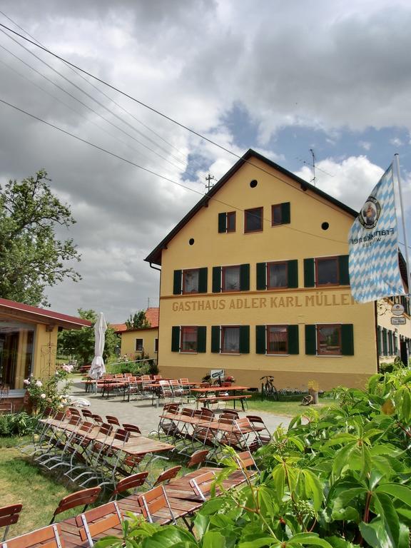 Landhotel Zum Adler Oberbechingen Exteriér fotografie
